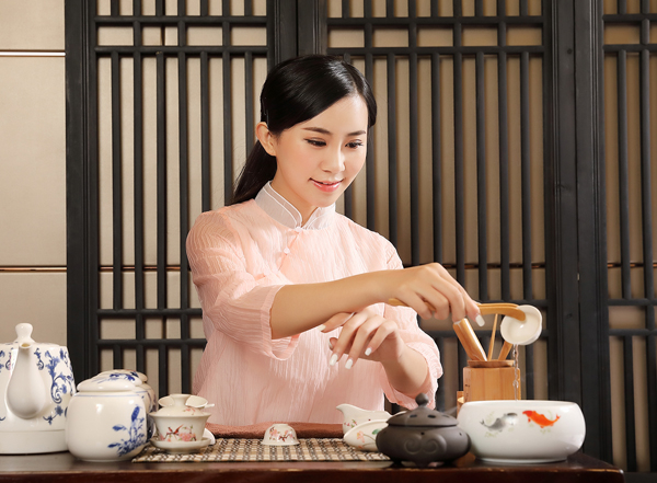 经常去上海靠谱男士会馆，这家私藏已久的店推荐给你